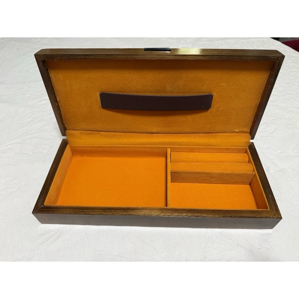 Vintage Wooden Mens Valet Box Mid Century Flip Top Wicker Rattan Lid Jewelry